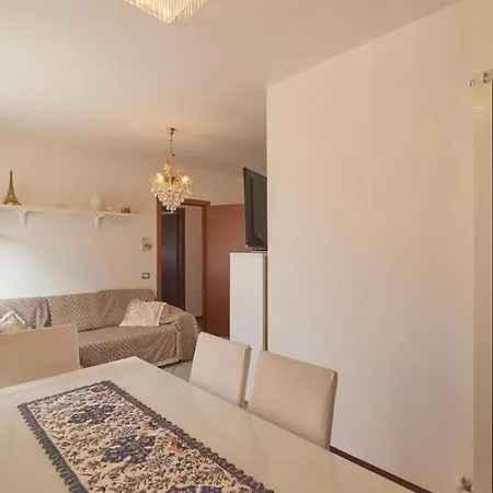 Bellocchio - Three-room Near The Station Apartment Perugia