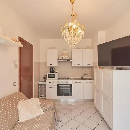 Bellocchio - Three-room Near The Station Apartment *